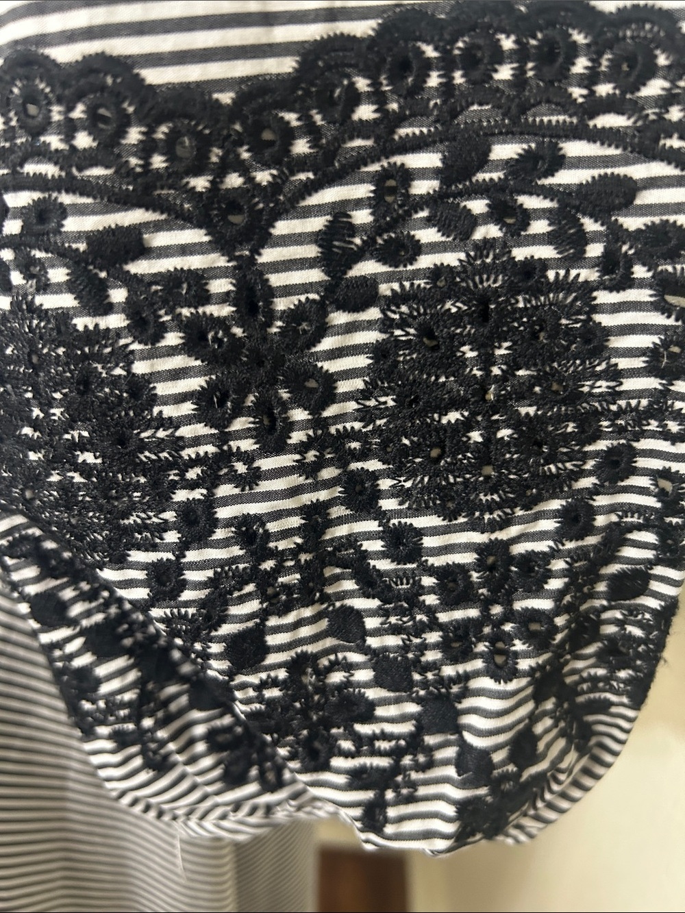 Gorgeous Calvin Klein Wrap Dress with Embroidered Sleeves Black & White 10 - Picture 2 of 3
